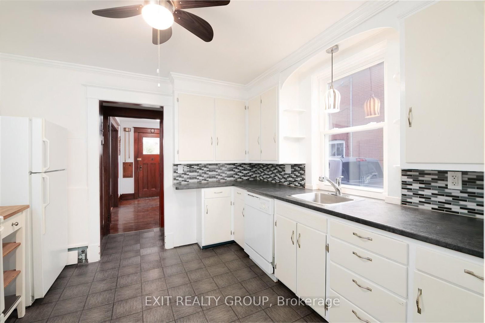 92 Byron Street • Quinte West, ON photo 13