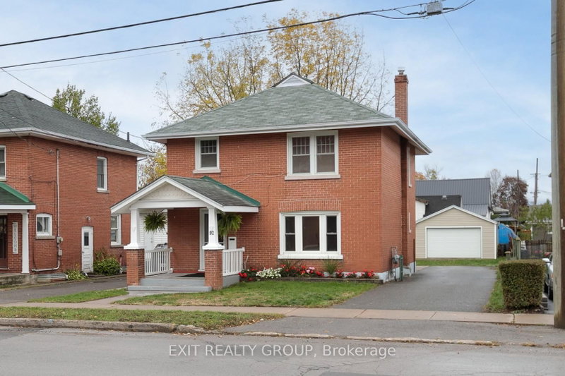 92 Byron Street