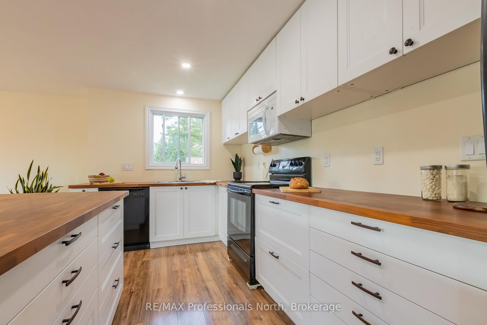 2831 60 Highway • Lake of Bays, ON photo 14