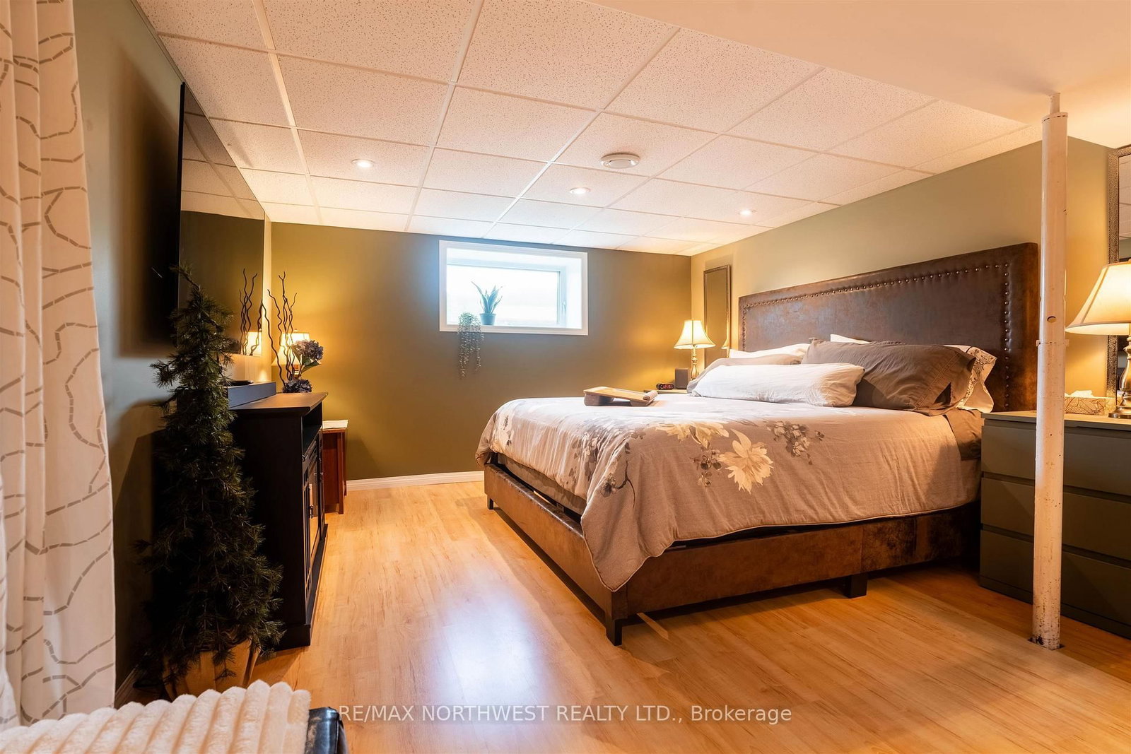 25 Park Avenue • Kenora, ON photo 38