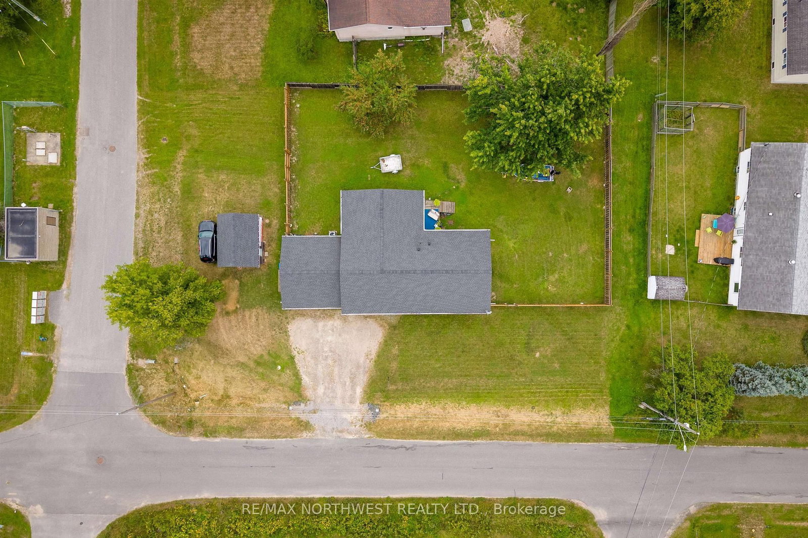 25 Park Avenue • Kenora, ON photo 4