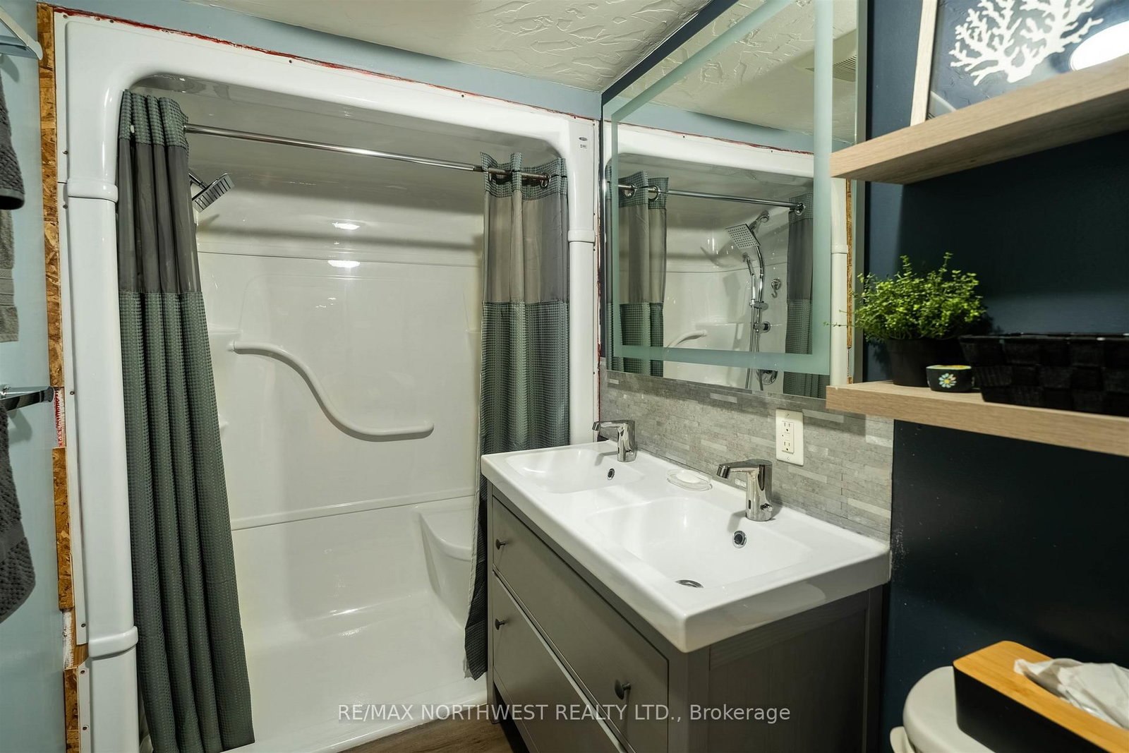 25 Park Avenue • Kenora, ON photo 40