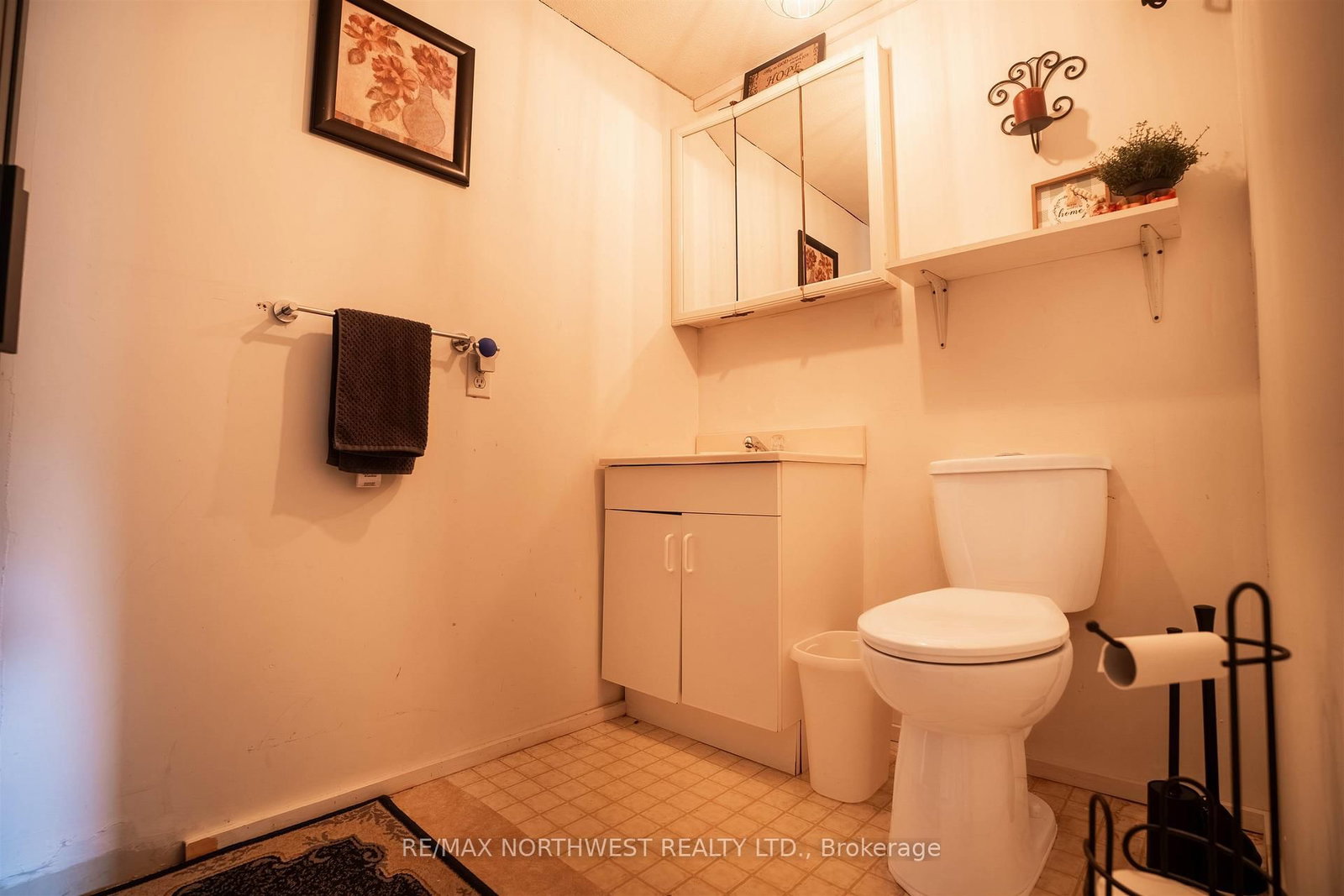 25 Park Avenue • Kenora, ON photo 44