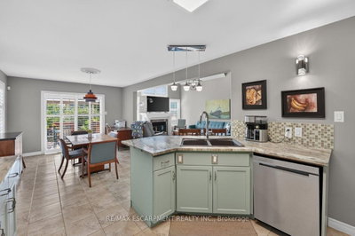 4451 Comfort Crescent • Lincoln, ON photo 8