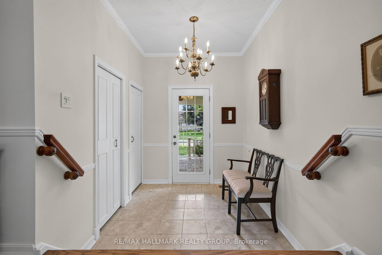 104 Northpark Drive • Ottawa, ON photo 4
