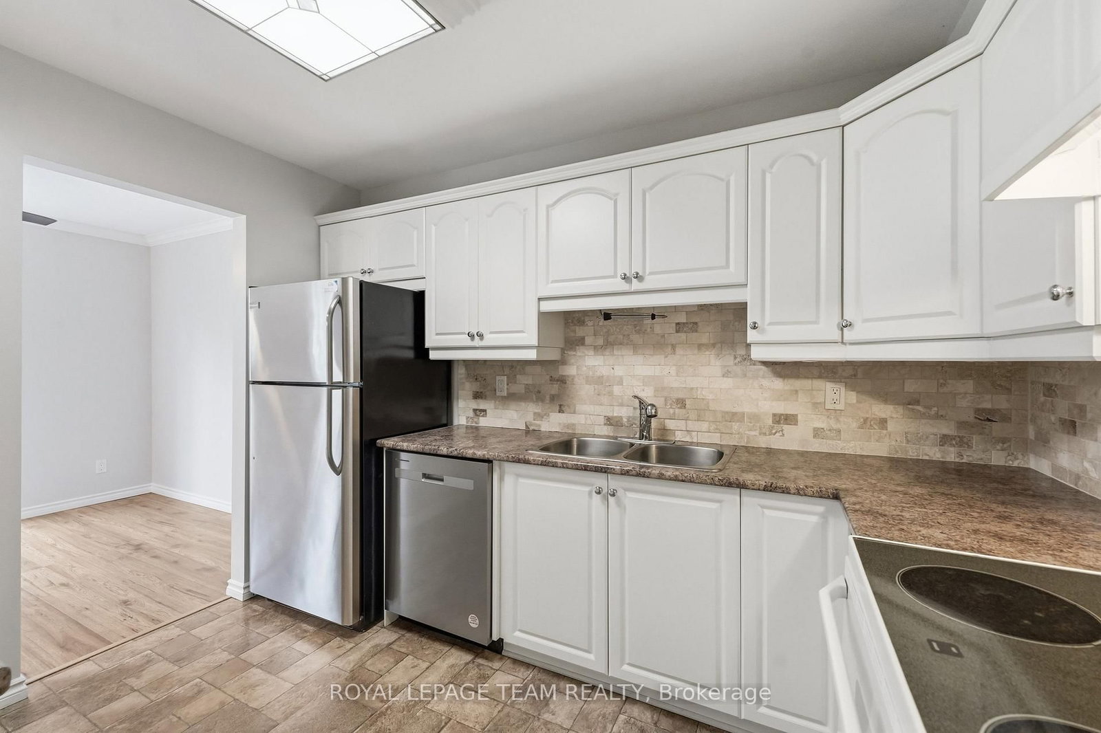 304 Valade Crescent • Orleans, ON photo 17
