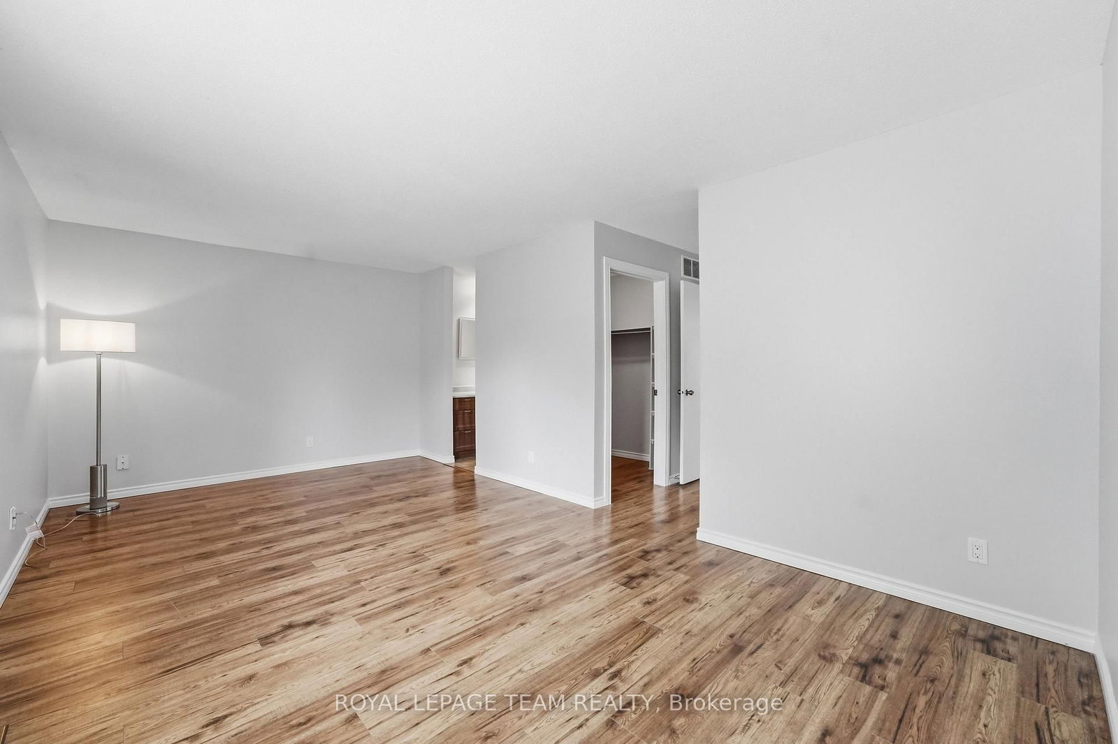 304 Valade Crescent • Orleans, ON photo 22