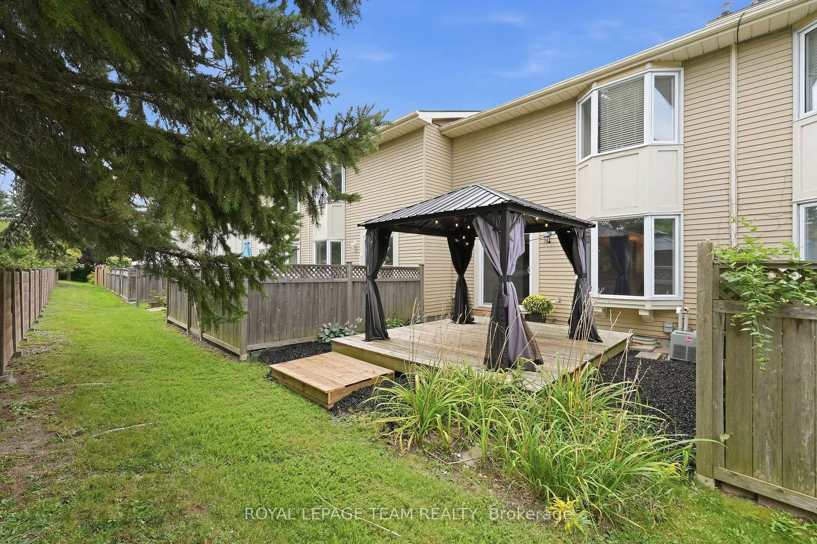 304 Valade Crescent • Orleans, ON photo 39