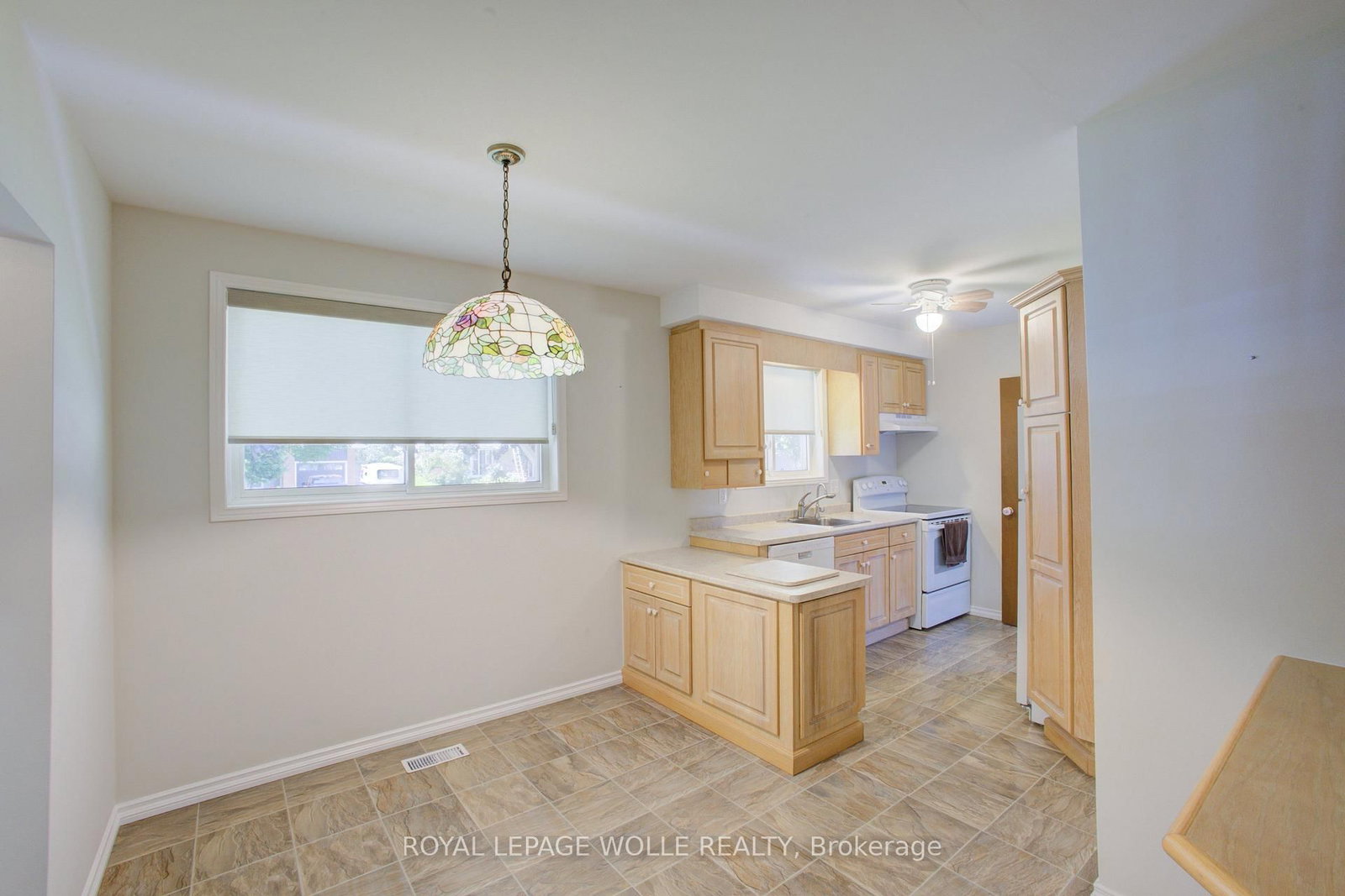 52 Queenston Crescent • Kitchener, ON photo 11