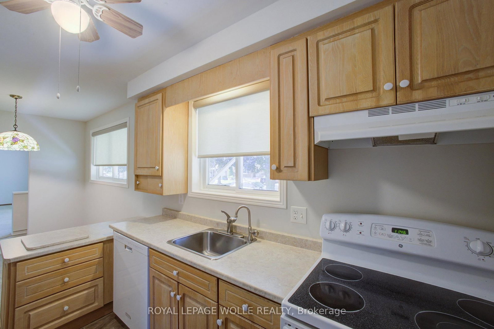 52 Queenston Crescent • Kitchener, ON photo 15