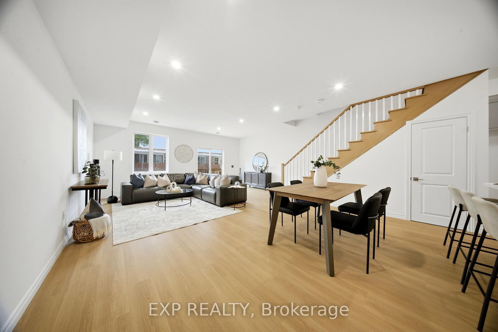 2 Slessor Boulevard • #12 • Grimsby, ON photo 13