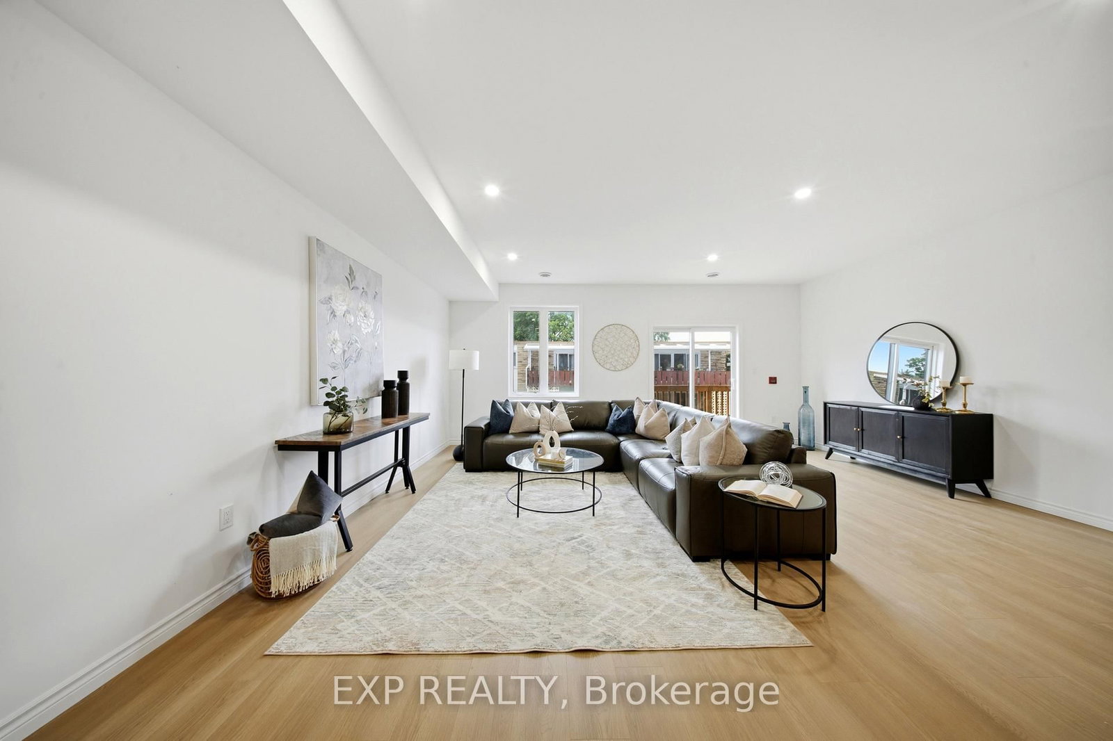 2 Slessor Boulevard • #12 • Grimsby, ON photo 14