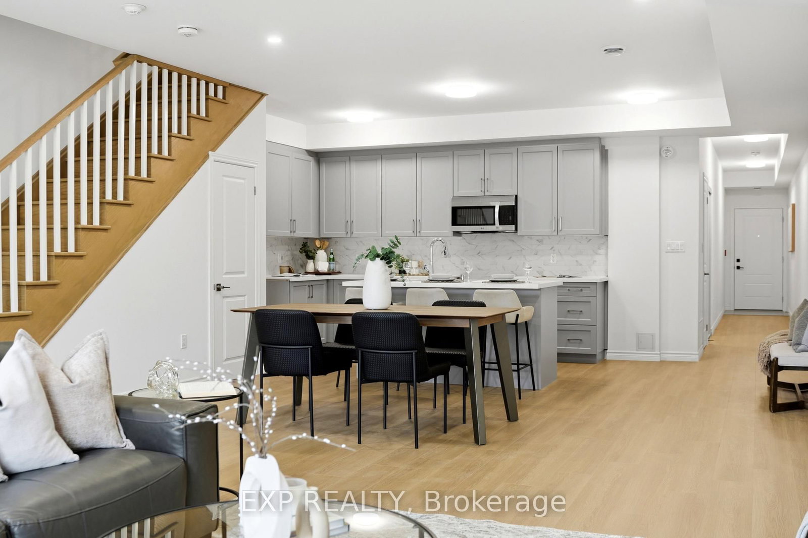 2 Slessor Boulevard • #12 • Grimsby, ON photo 18