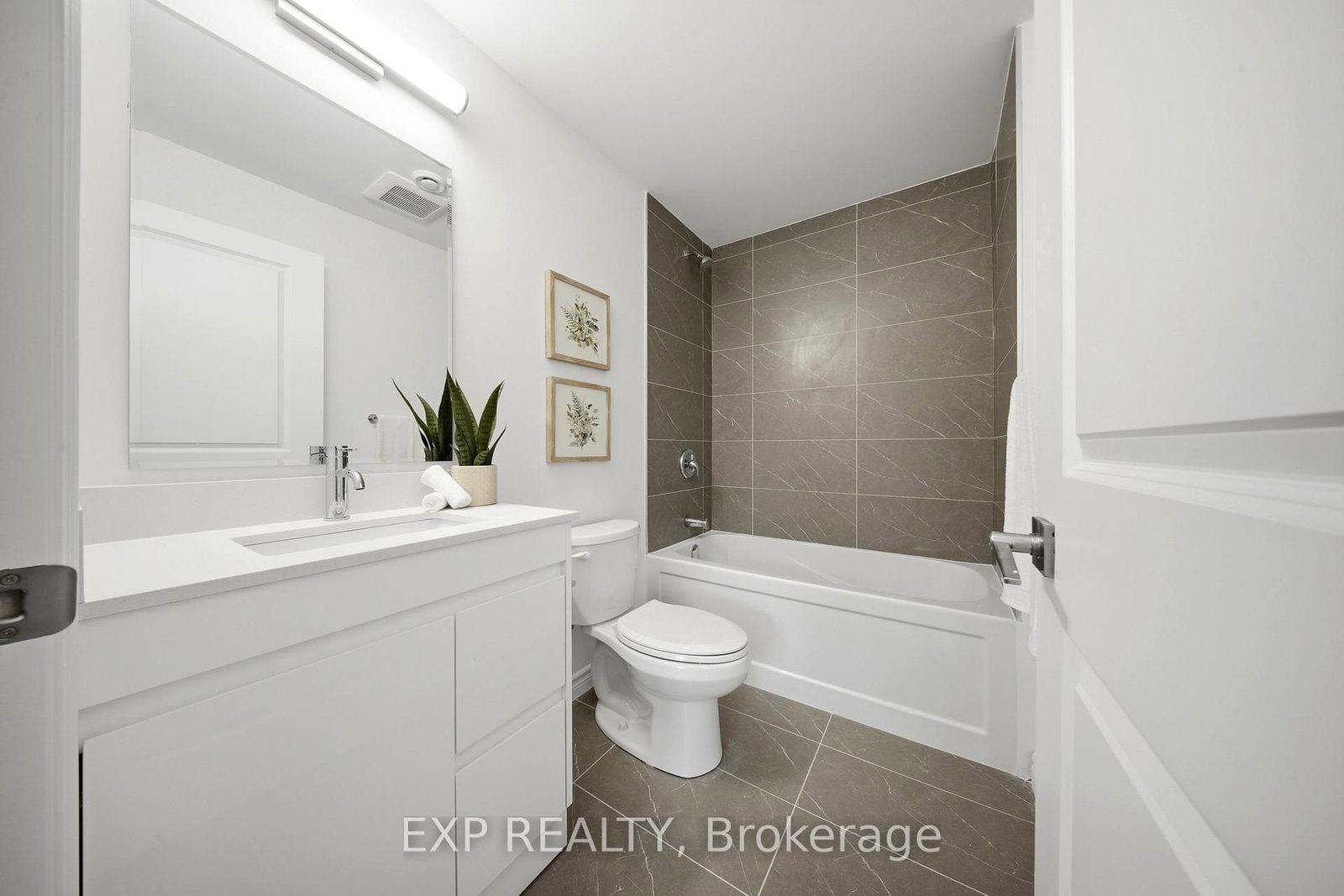 2 Slessor Boulevard • #12 • Grimsby, ON photo 25