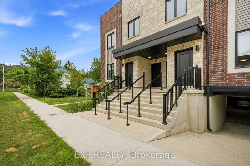 12 - 2 Slessor Boulevard