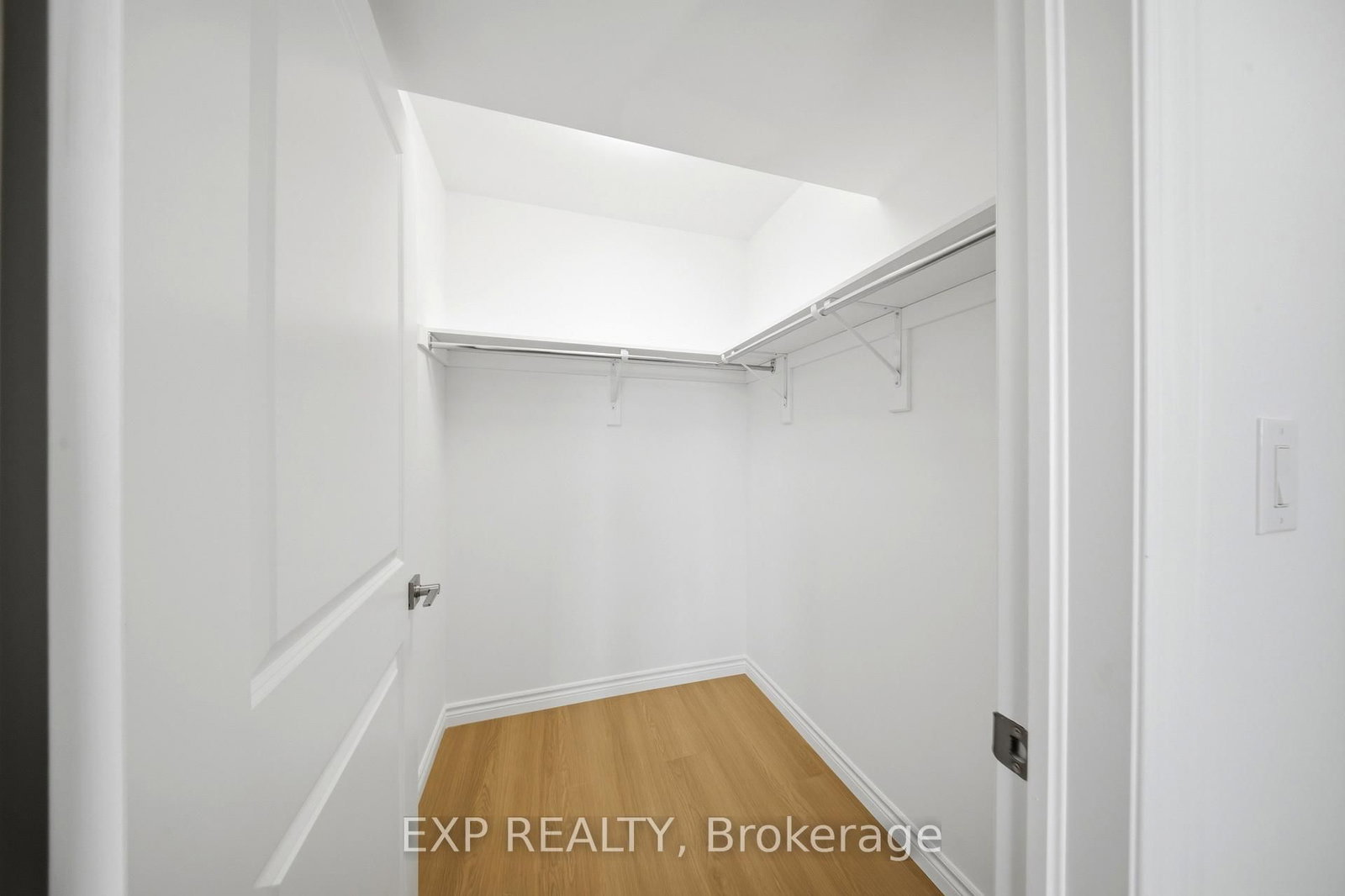 2 Slessor Boulevard • #12 • Grimsby, ON photo 33
