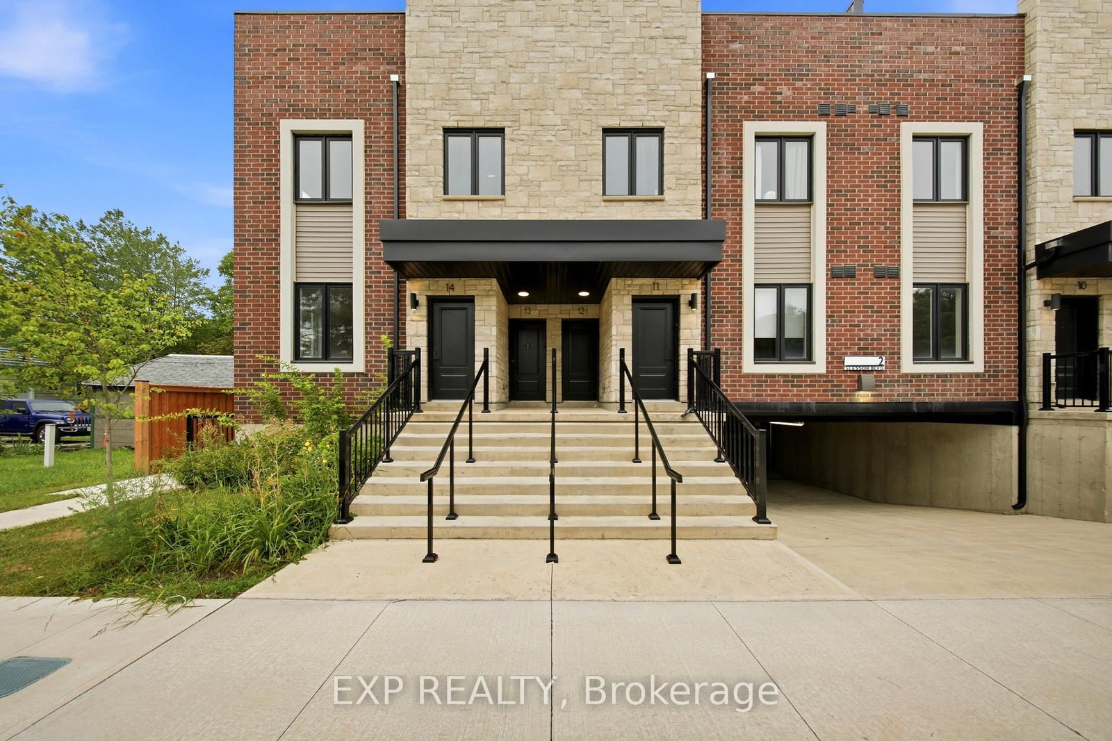 2 Slessor Boulevard • #12 • Grimsby, ON photo 43