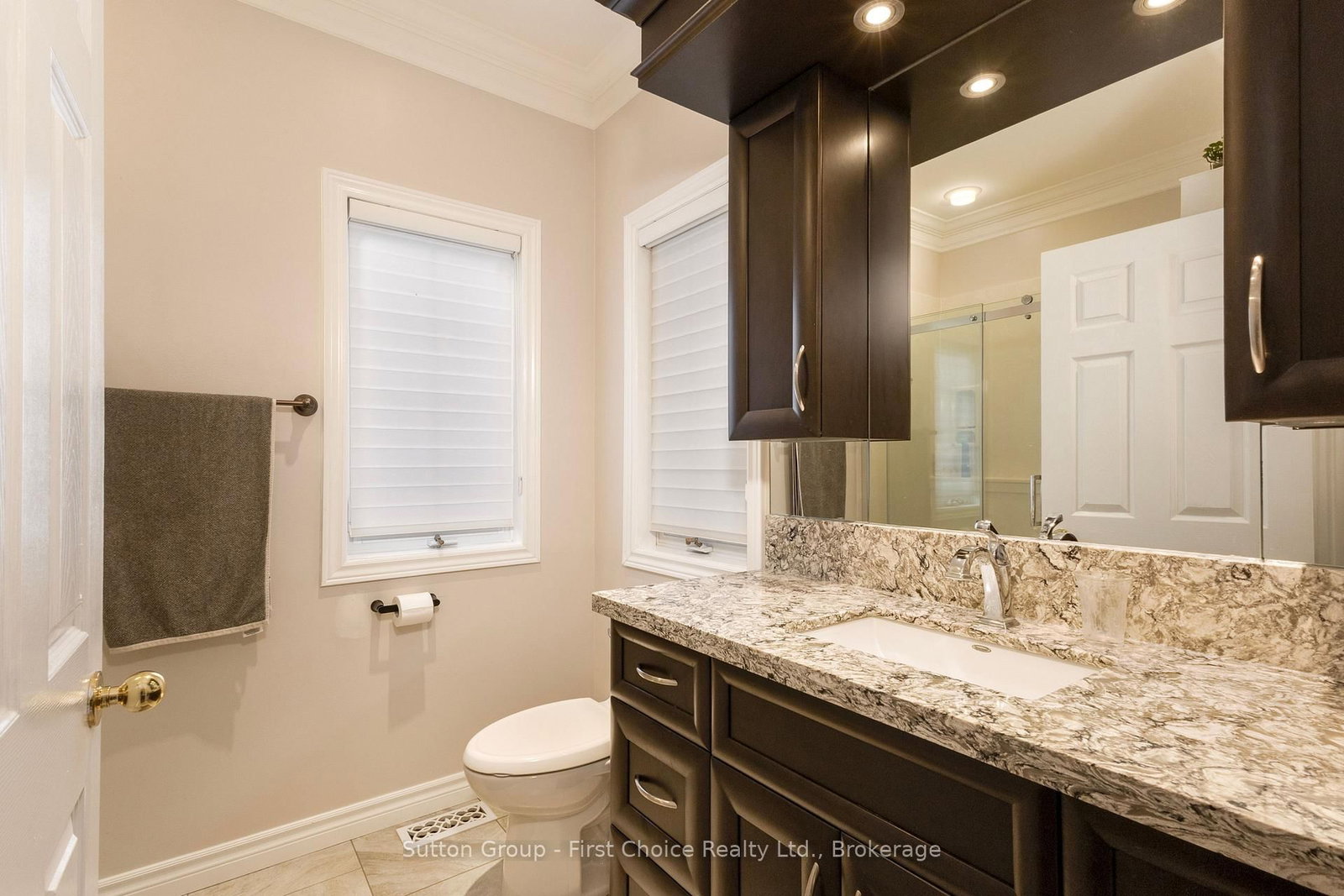 70 Crawford Street • Stratford, ON photo 21