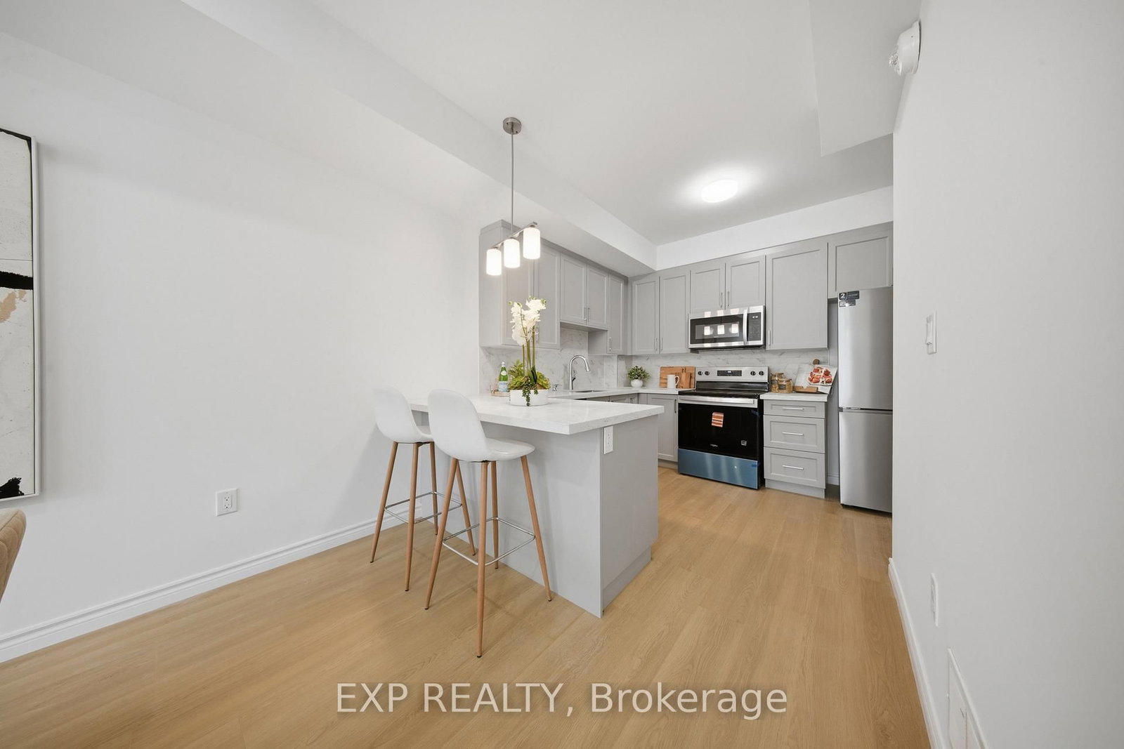 2 Slessor Boulevard • #10 • Grimsby, ON photo 14