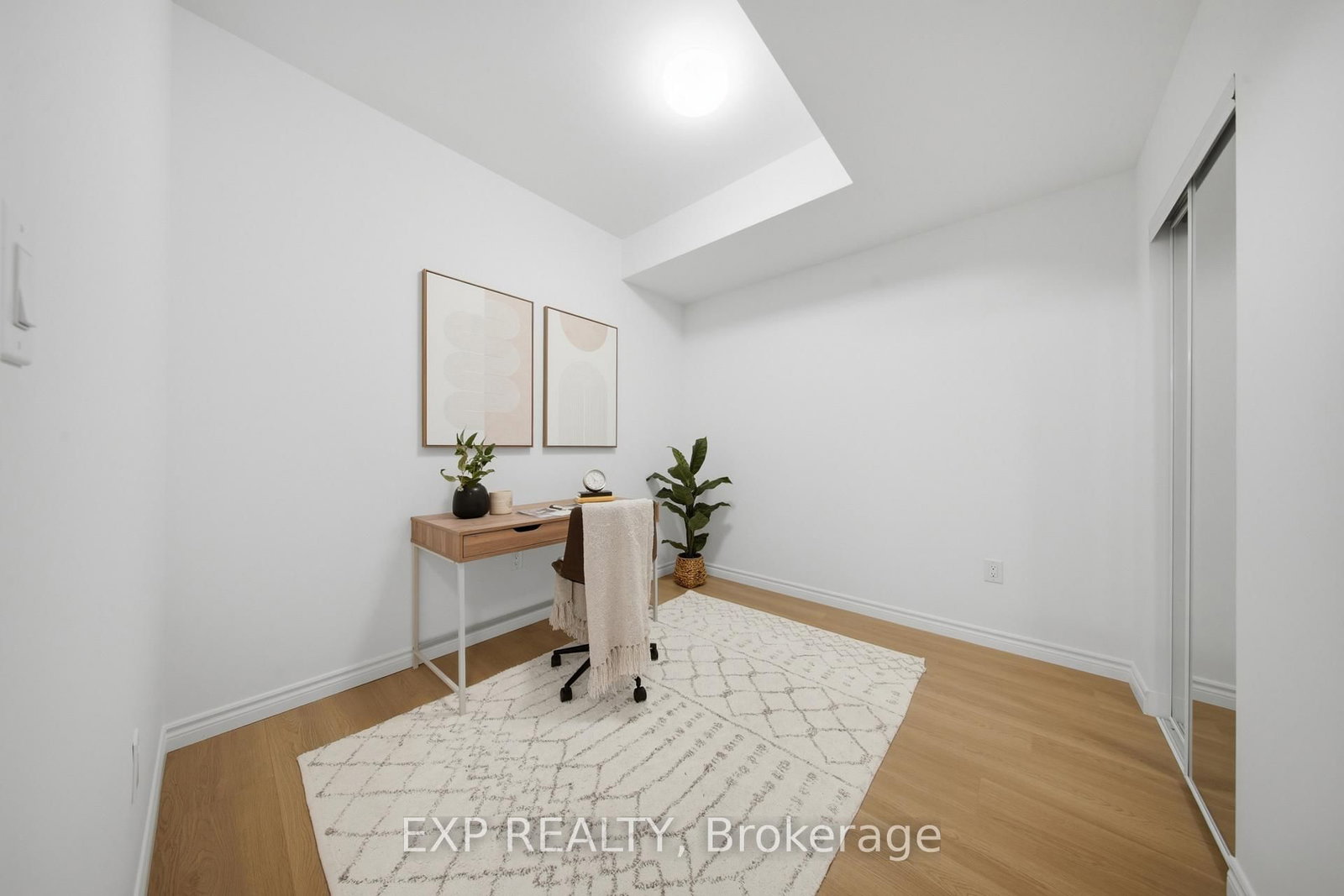 2 Slessor Boulevard • #10 • Grimsby, ON photo 22