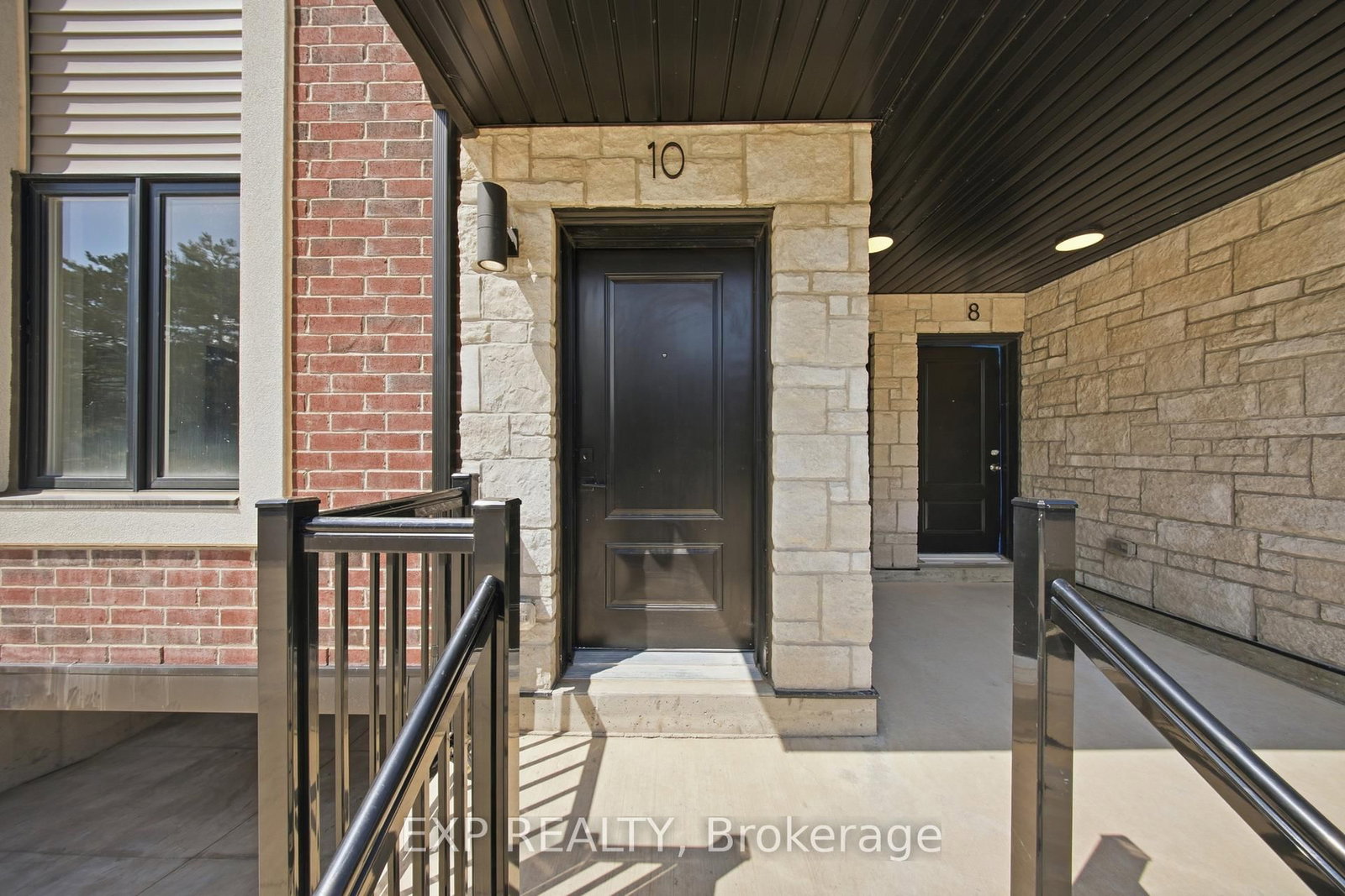2 Slessor Boulevard • #10 • Grimsby, ON photo 4