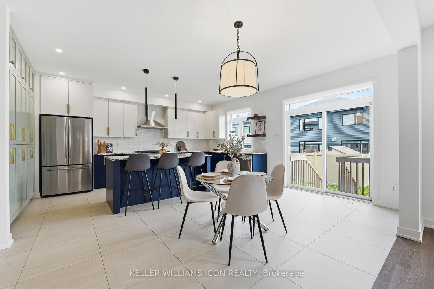 702 ROSALES Ridge • Ottawa, ON photo 18