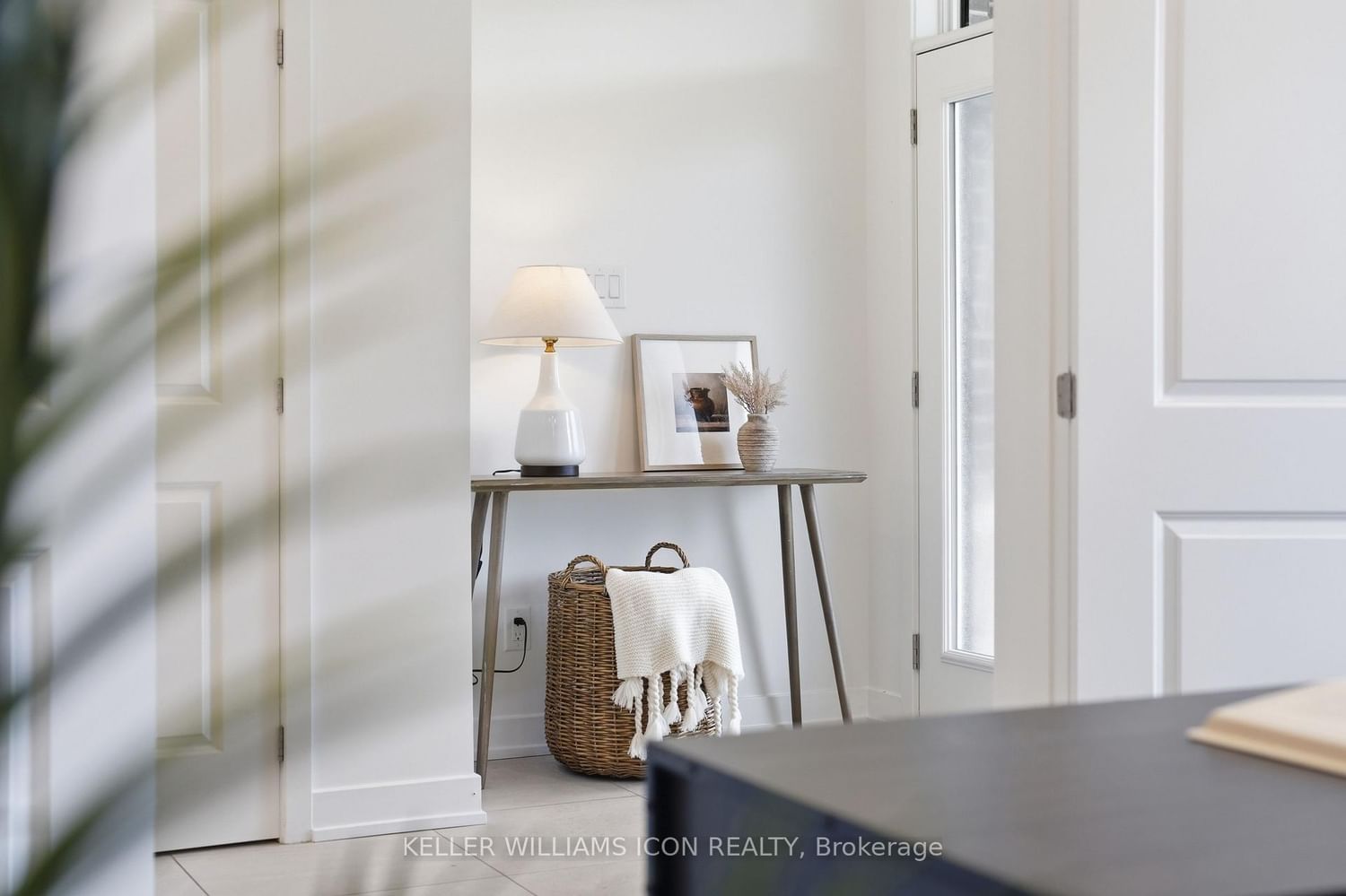 702 ROSALES Ridge • Ottawa, ON photo 5