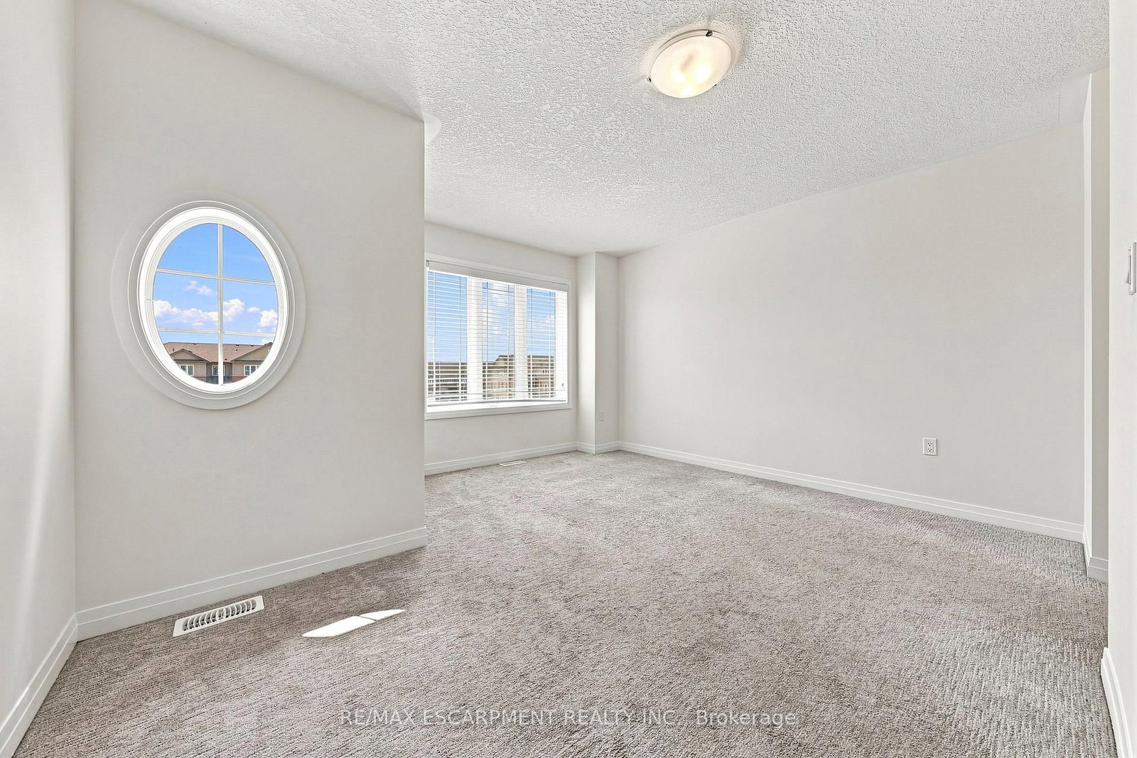 94 Laguna Village Crescent • Hamilton, ON photo 12
