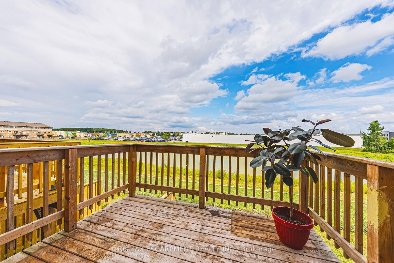 94 Laguna Village Crescent • Hamilton, ON photo 8