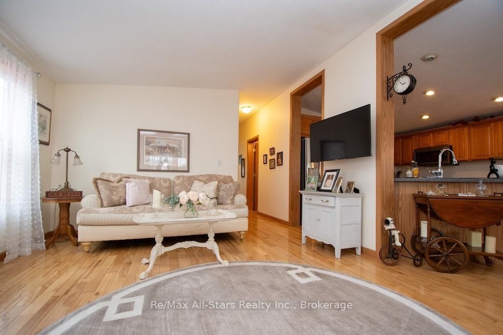 51 Creekside Circle • Kawartha Lakes, ON photo 14