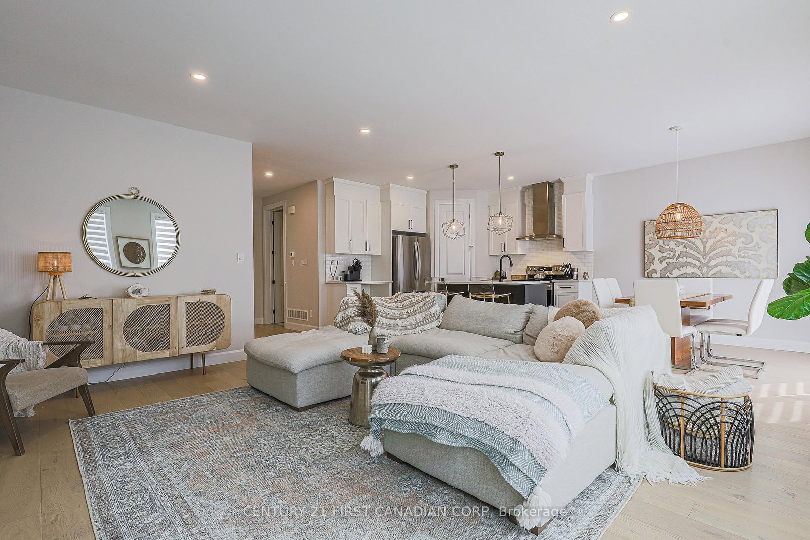 3436 EMILYCARR Lane • London South, ON photo 11
