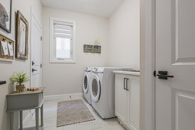3436 EMILYCARR Lane • London South, ON photo 6