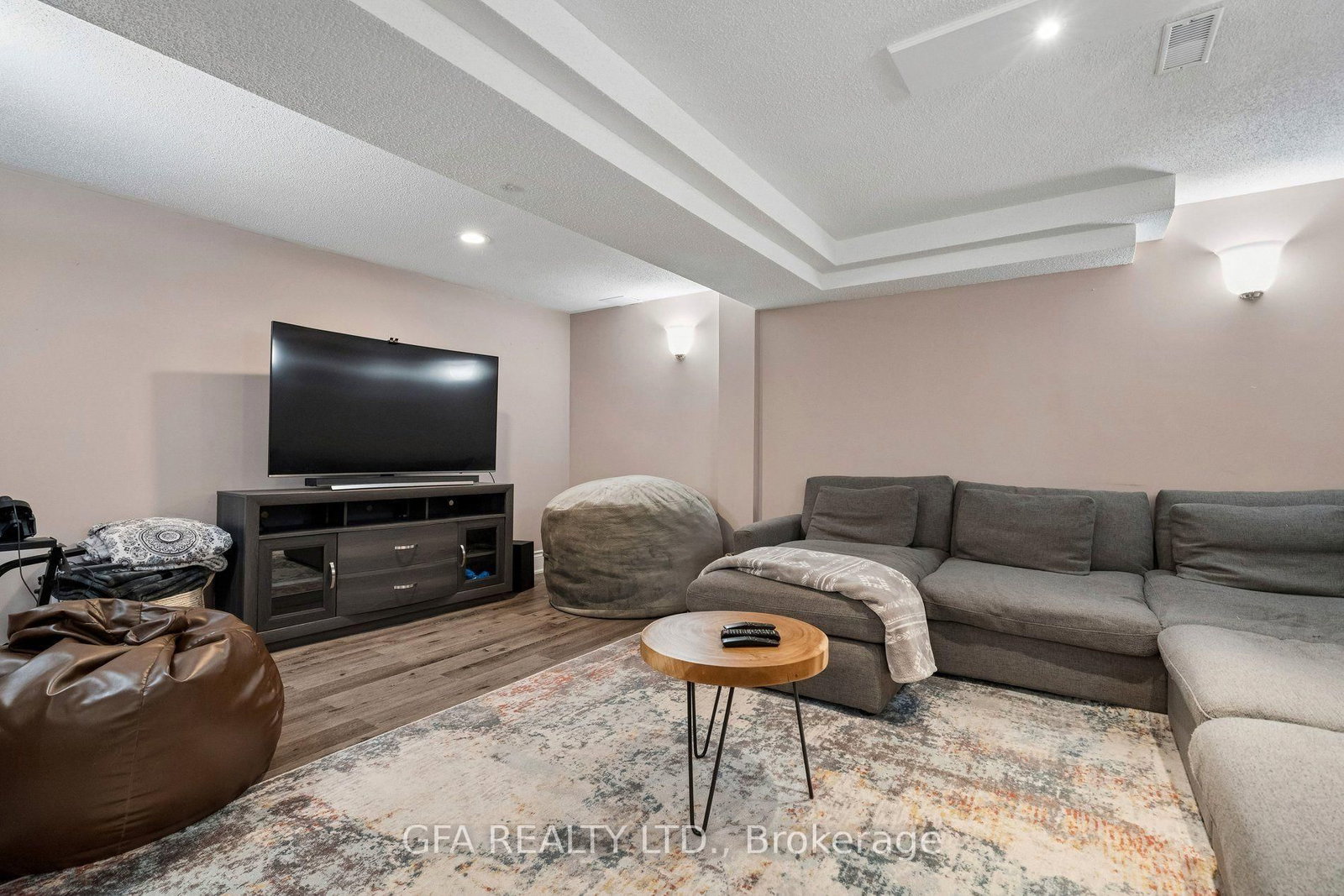 34 Harbottle Court • Hamilton, ON photo 27