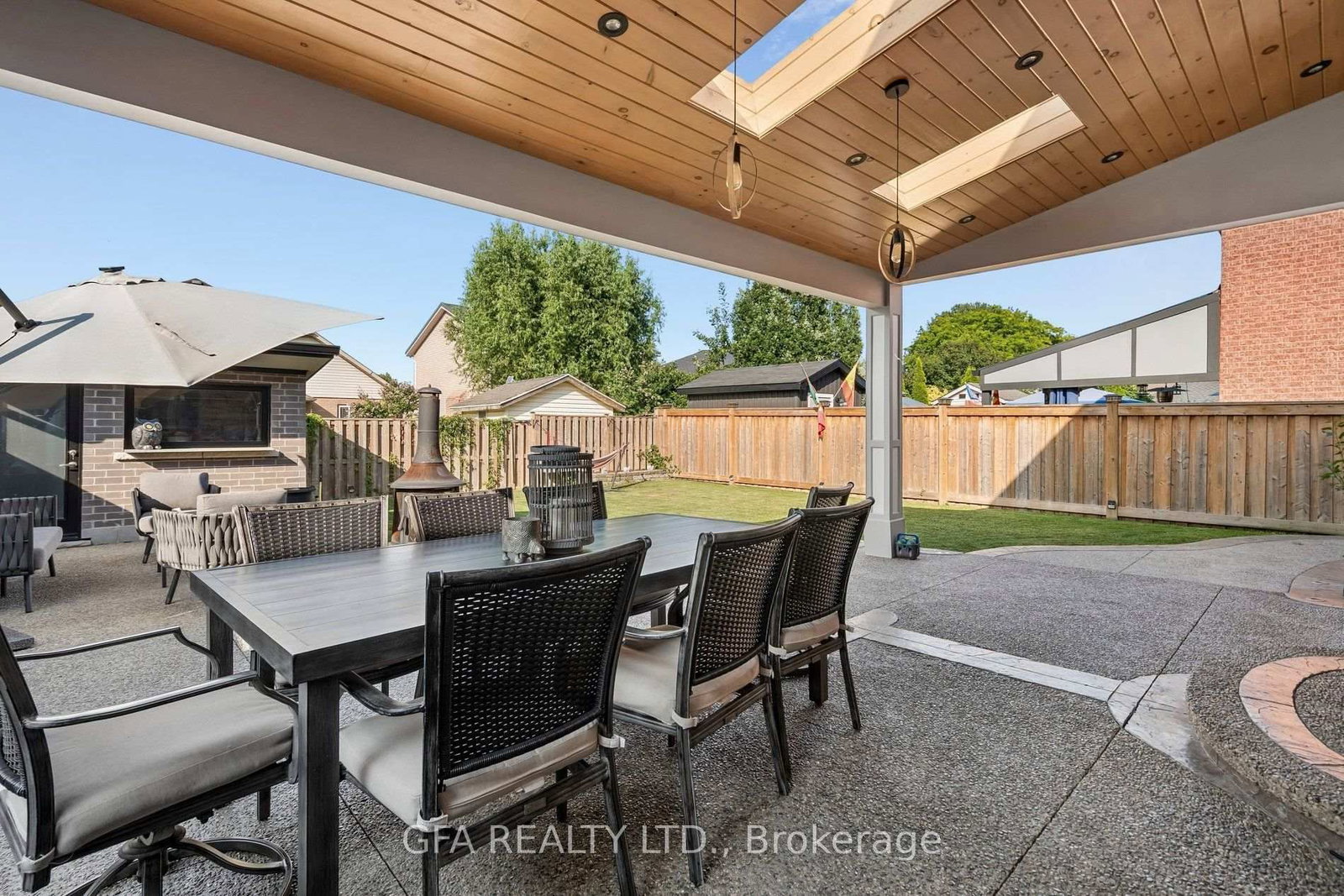 34 Harbottle Court • Hamilton, ON photo 36
