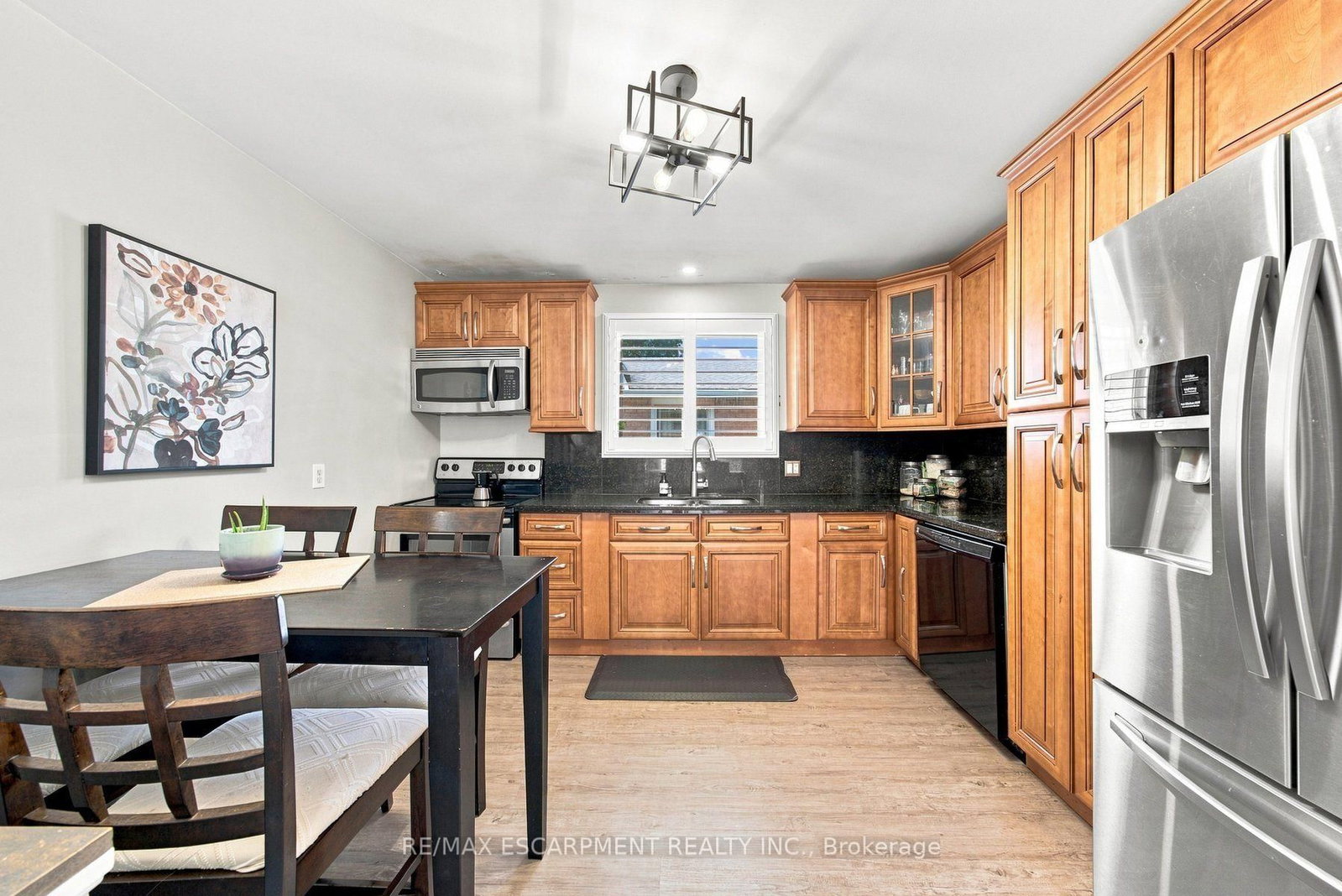 143 Independence Drive • Hamilton, ON photo 16