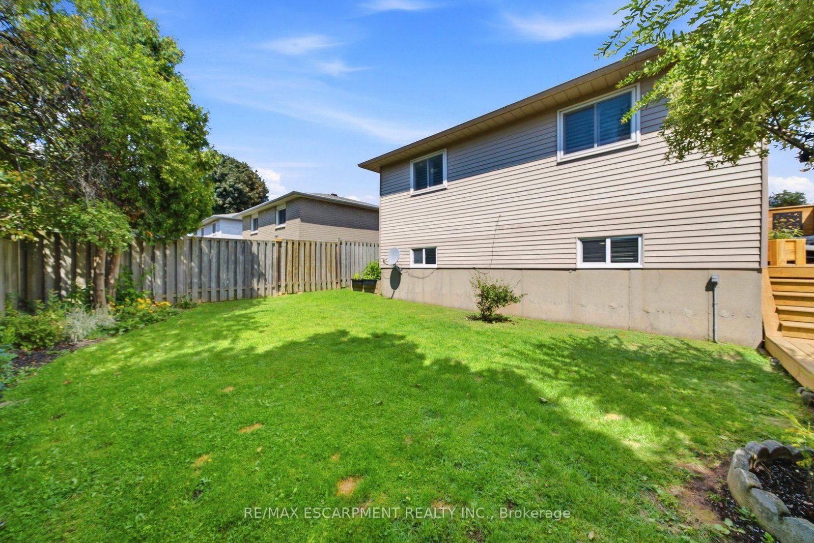 143 Independence Drive • Hamilton, ON photo 39