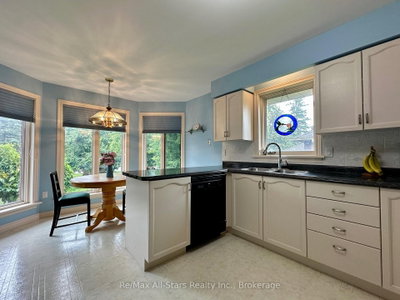 3 Governors Drive • Kawartha Lakes, ON photo 5