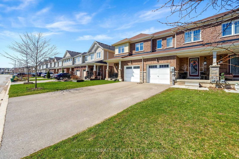 96 Esther Crescent S