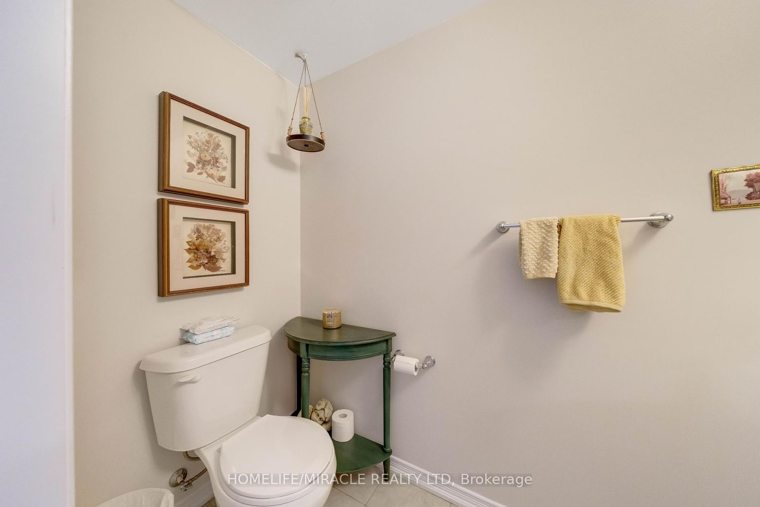 96 Esther Crescent S • Thorold, ON photo 4