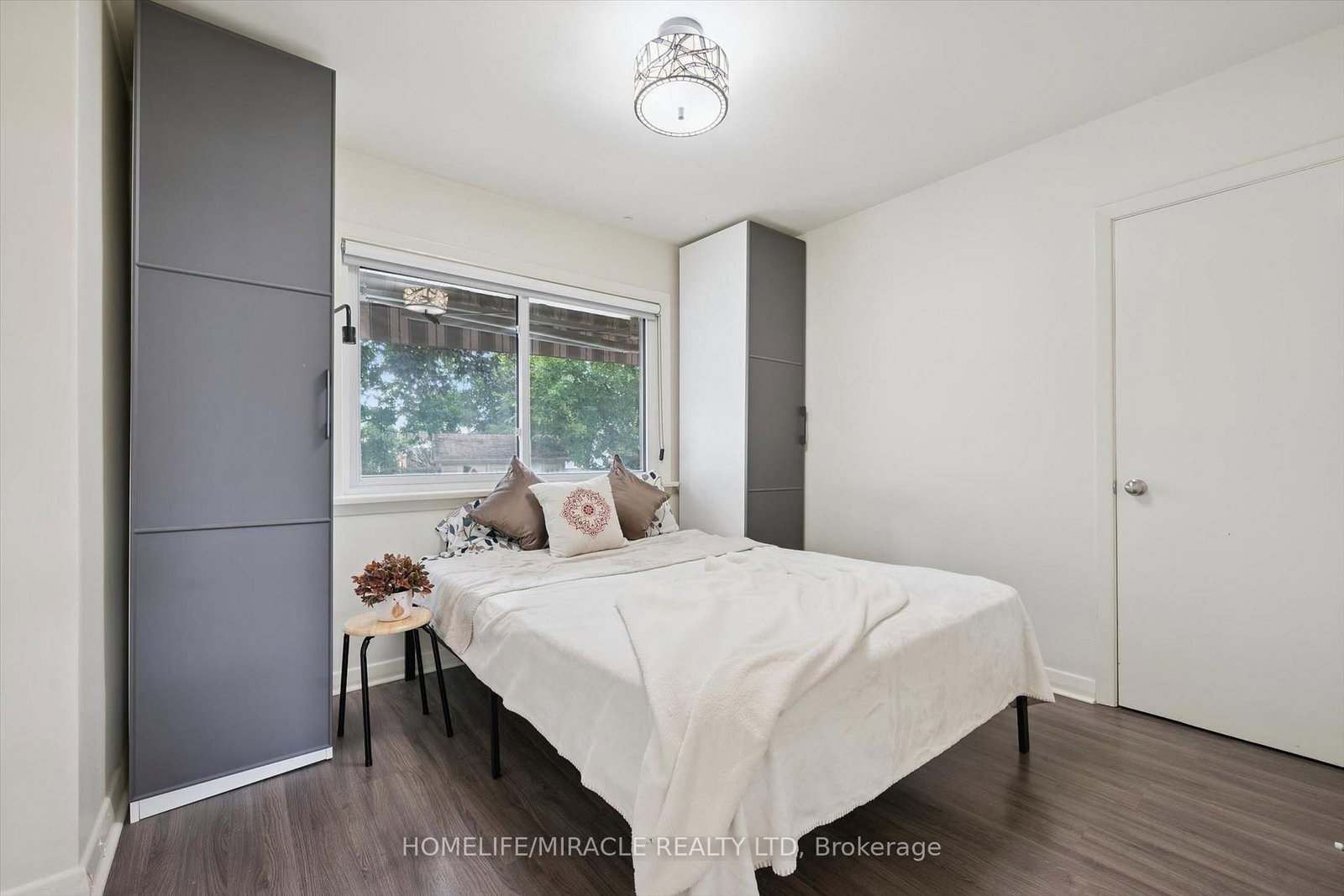60 Edinburgh Rd, Kitchener, view 14