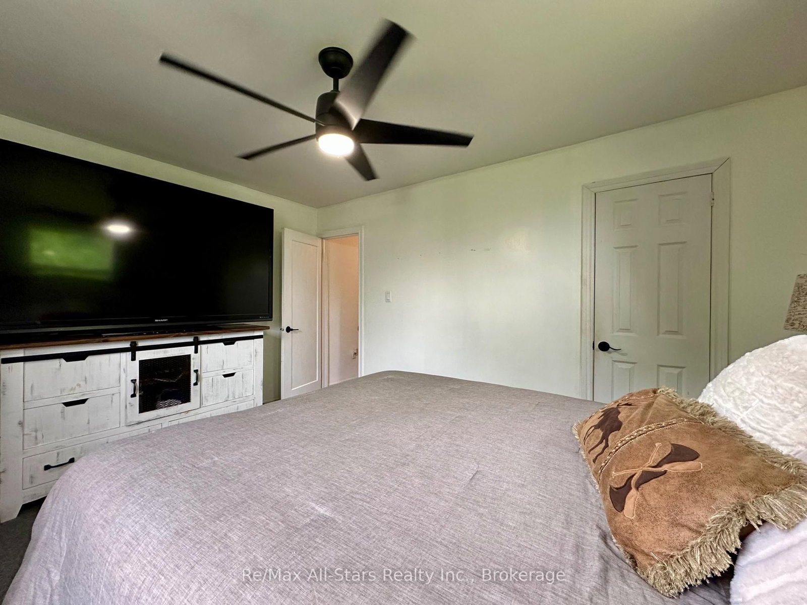 815 County Road 8 Road • Kawartha Lakes, ON photo 14