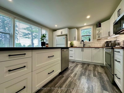 815 County Road 8 Road • Kawartha Lakes, ON photo 9