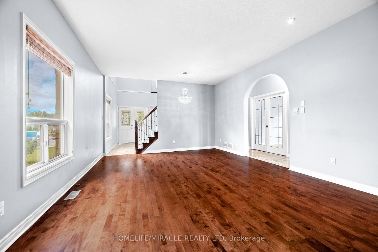 4 Clairfields Drive W • Guelph, ON photo 11