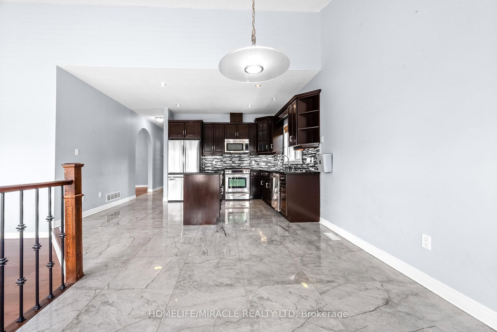 4 Clairfields Drive W • Guelph, ON photo 16