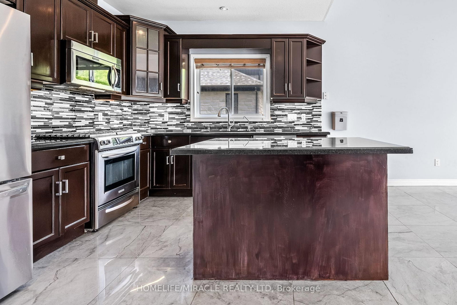 4 Clairfields Drive W • Guelph, ON photo 17