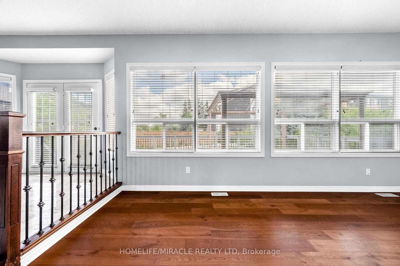 4 Clairfields Drive W • Guelph, ON photo 21