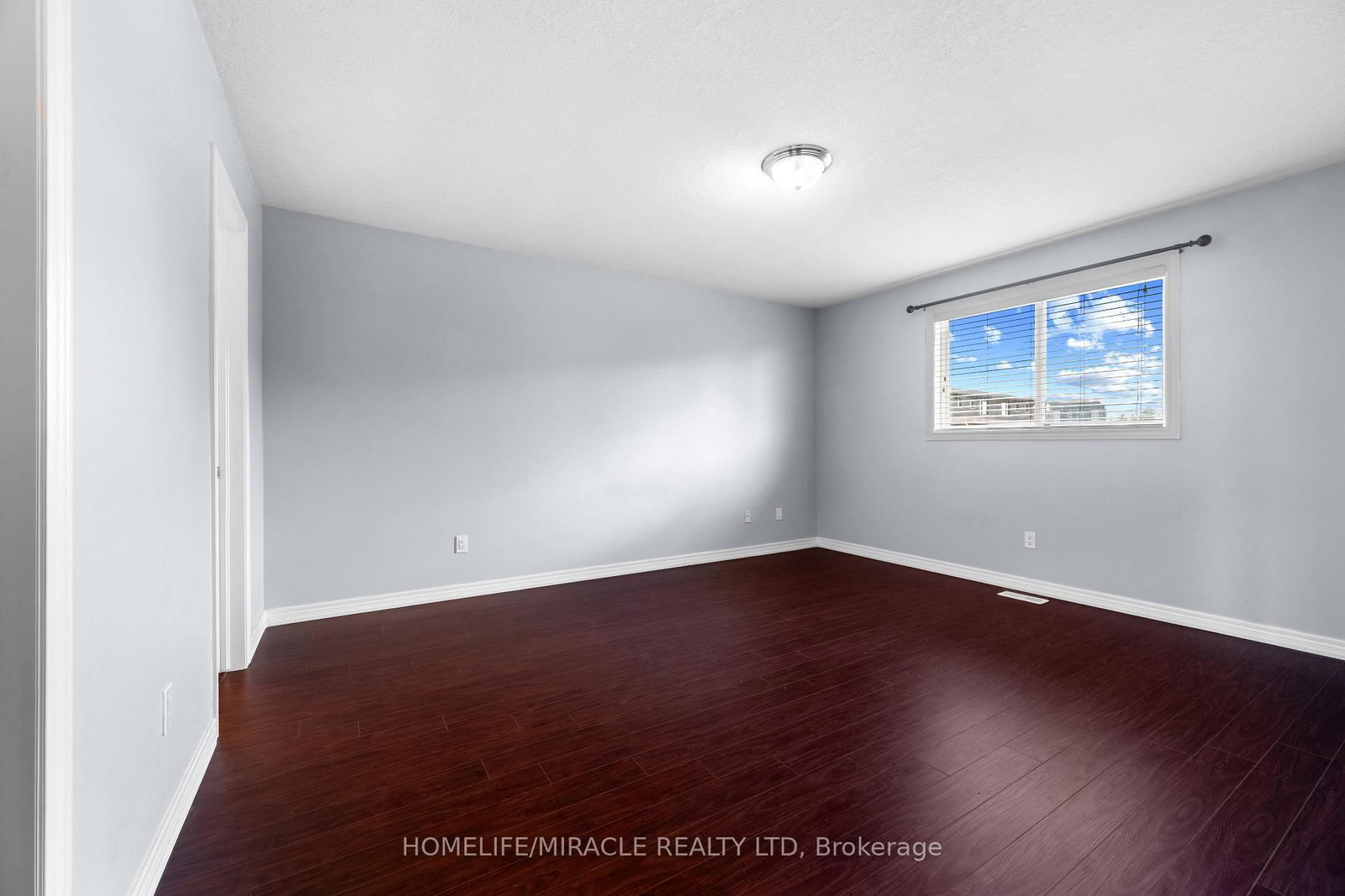 4 Clairfields Drive W • Guelph, ON photo 31