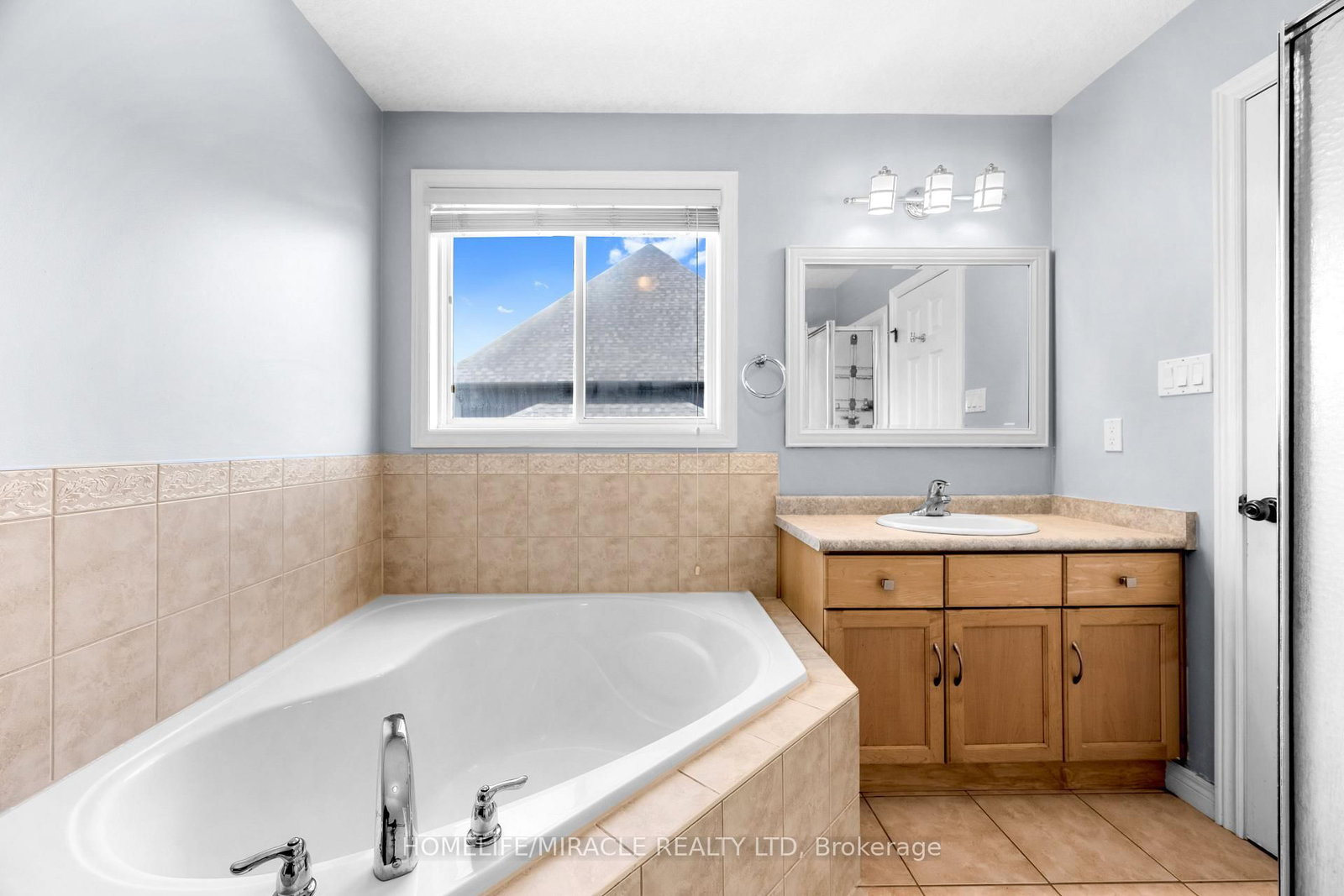 4 Clairfields Drive W • Guelph, ON photo 34