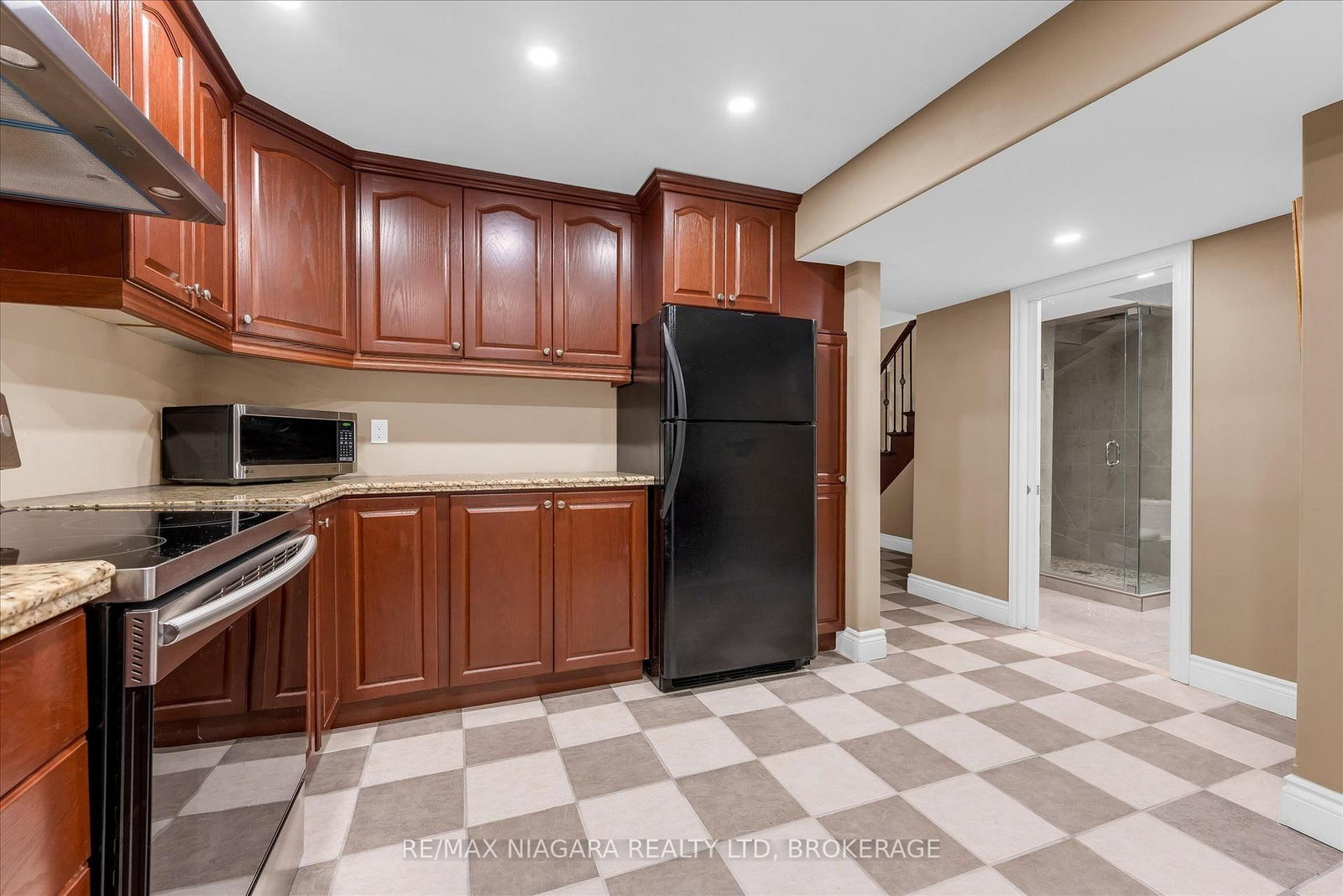 404 Wright Crescent • Niagara-on-the-Lake, ON photo 19