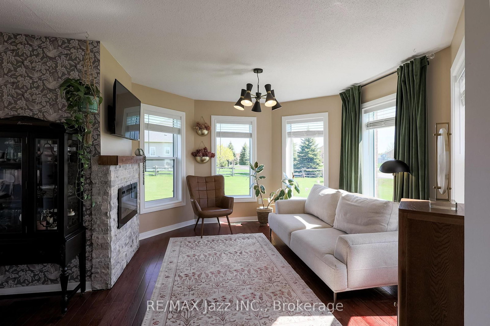 29 Songbird Crescent • Kawartha Lakes, ON photo 5